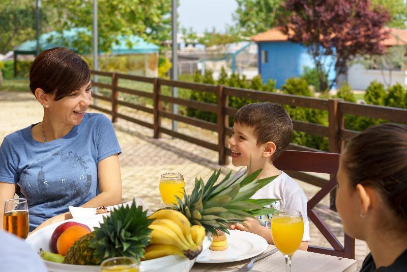 Cronwell Platamon Resort All-Inclusive Eksteriør billede