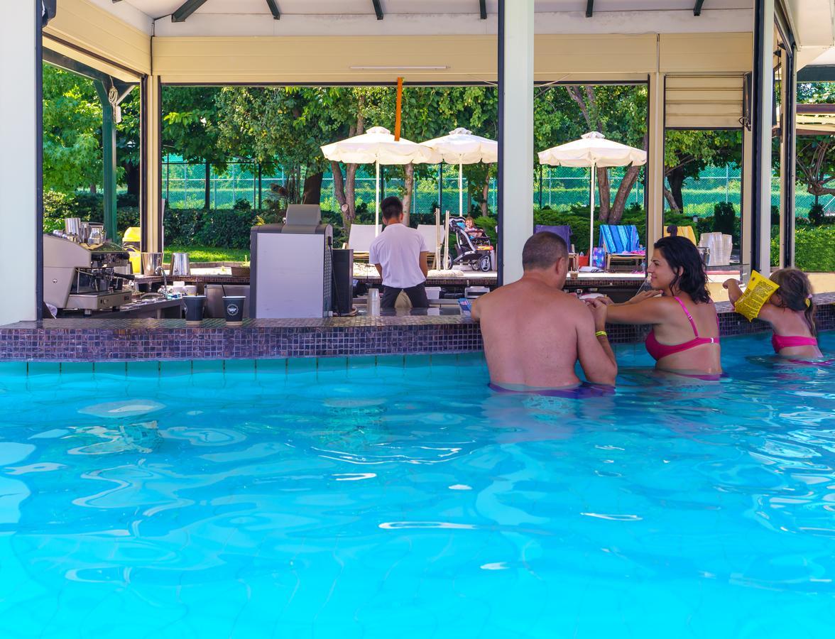 Cronwell Platamon Resort All-Inclusive Eksteriør billede