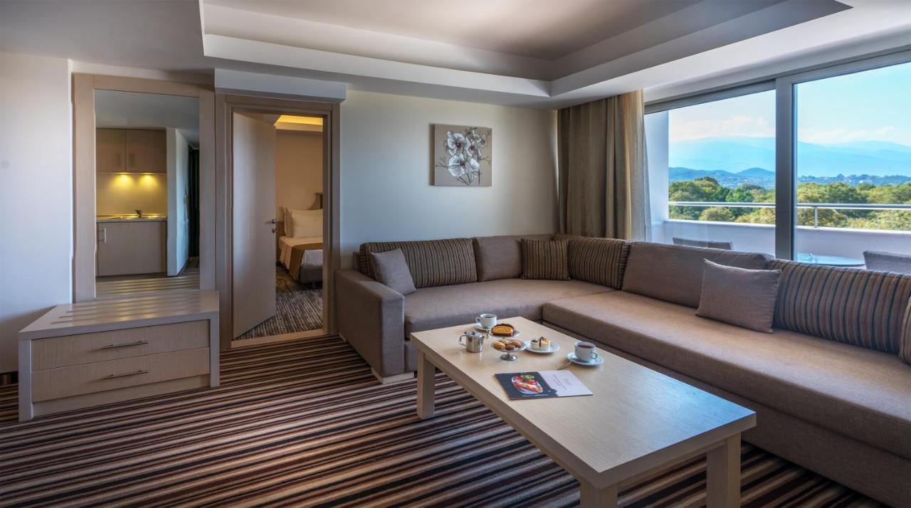 Cronwell Platamon Resort All-Inclusive Eksteriør billede